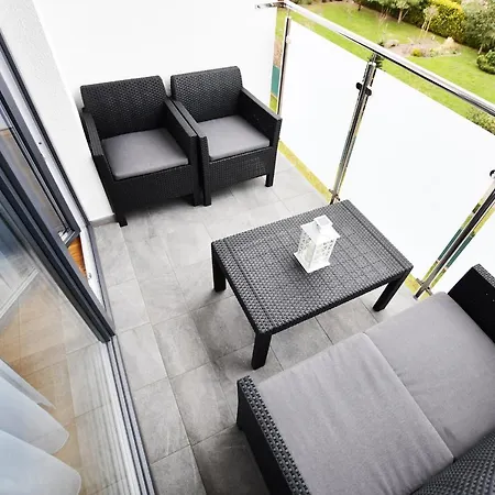 Apartament Yellow Surfingbird Grzybowo Grzybowo  Exterior photo