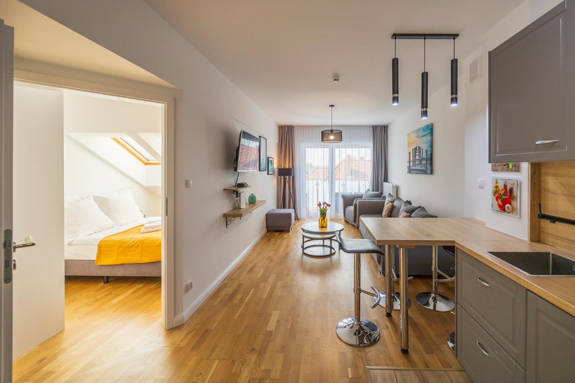 Yellow Surfingbird Grzybowo Apartment